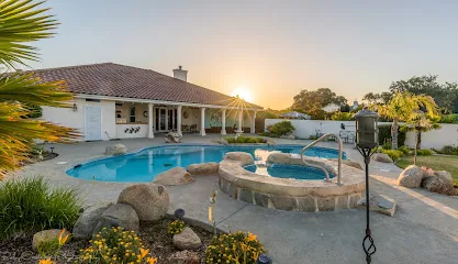 Logo of Backyard Visions, Inc.