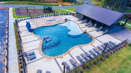 Logo of Everclear Pool & Backyards Co