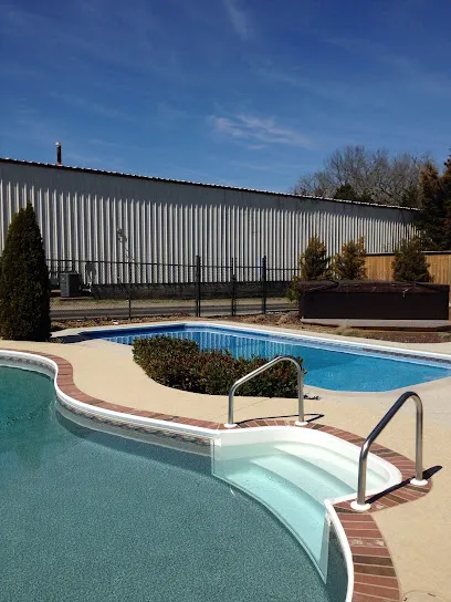 Logo of Fox Pools & Spas