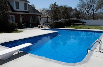 Logo of Hunt Pools & Swim