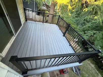 Logo of Intercrus Decks