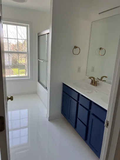 Logo of Lyons Tub & Tile