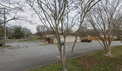 Logo of Maxwell Pools Inc