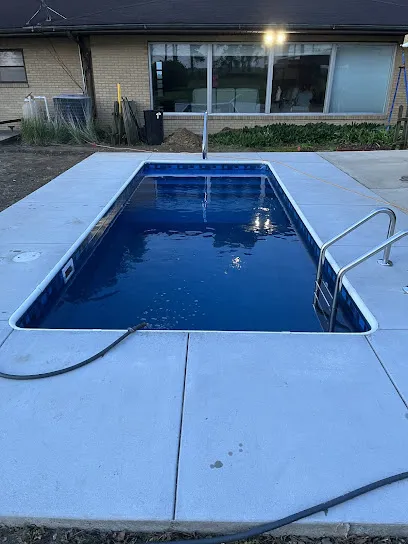 Logo of Munson's Pool & Spa