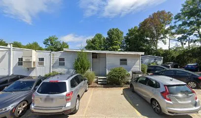 Logo of Paddock Swimming Pool Company