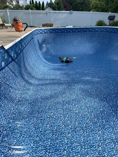 Logo of Parrot Pool Service