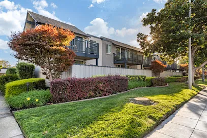 Logo of Reed Square Apartments