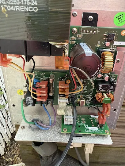 Logo of SaltPoolGuys.com