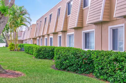 Logo of Serenity Lane Apartments