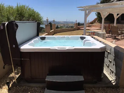 Logo of Sonoma Hot Tubs & Pool Supplies - Sonoma