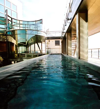 Logo of Stainless Aquatics, a Division of Island Construction