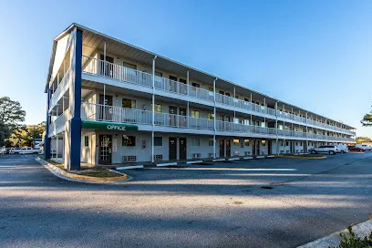 Logo of Studio 6 Savannah, GA