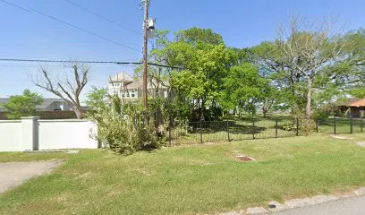 Logo of Sundance Custom Pools Inc