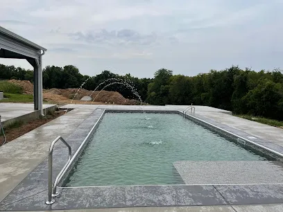 Logo of Superior Outdoor Living LLC